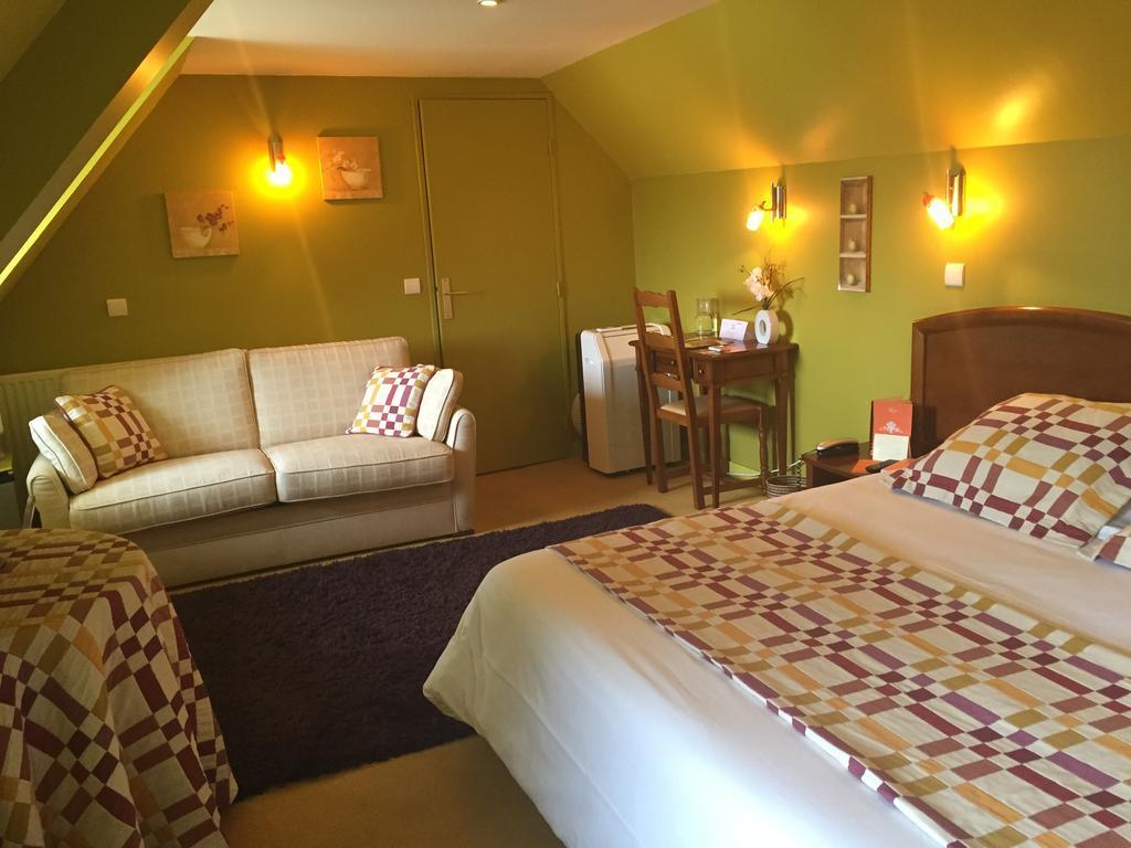 Auberge Du Cheval Blanc - Teritoria Selles-Saint-Denis Eksteriør billede