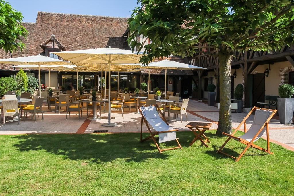Auberge Du Cheval Blanc - Teritoria Selles-Saint-Denis Eksteriør billede