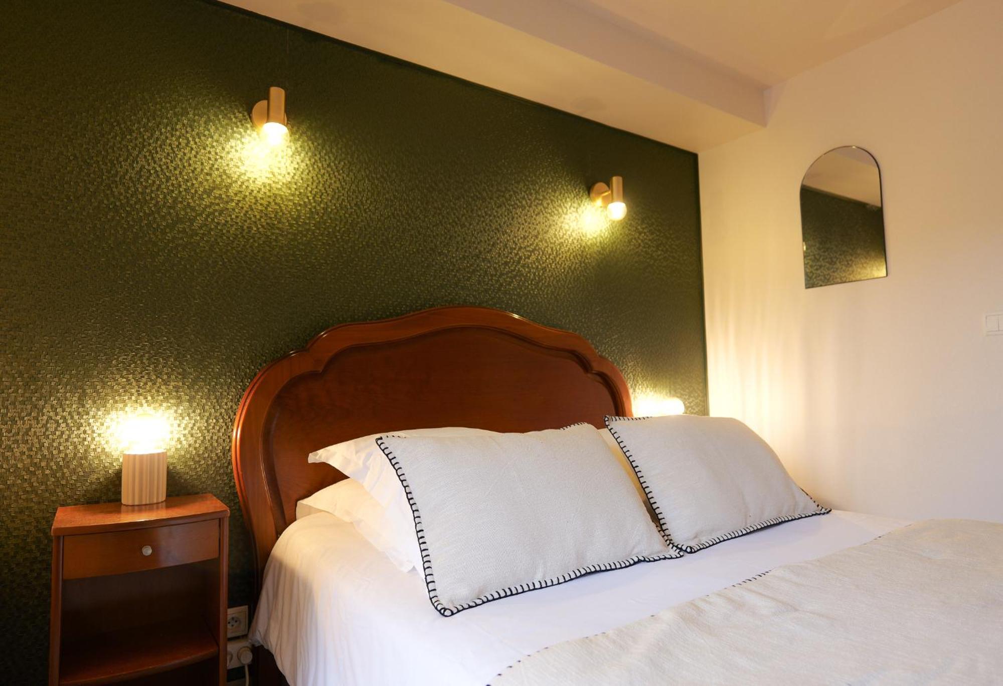 Auberge Du Cheval Blanc - Teritoria Selles-Saint-Denis Eksteriør billede