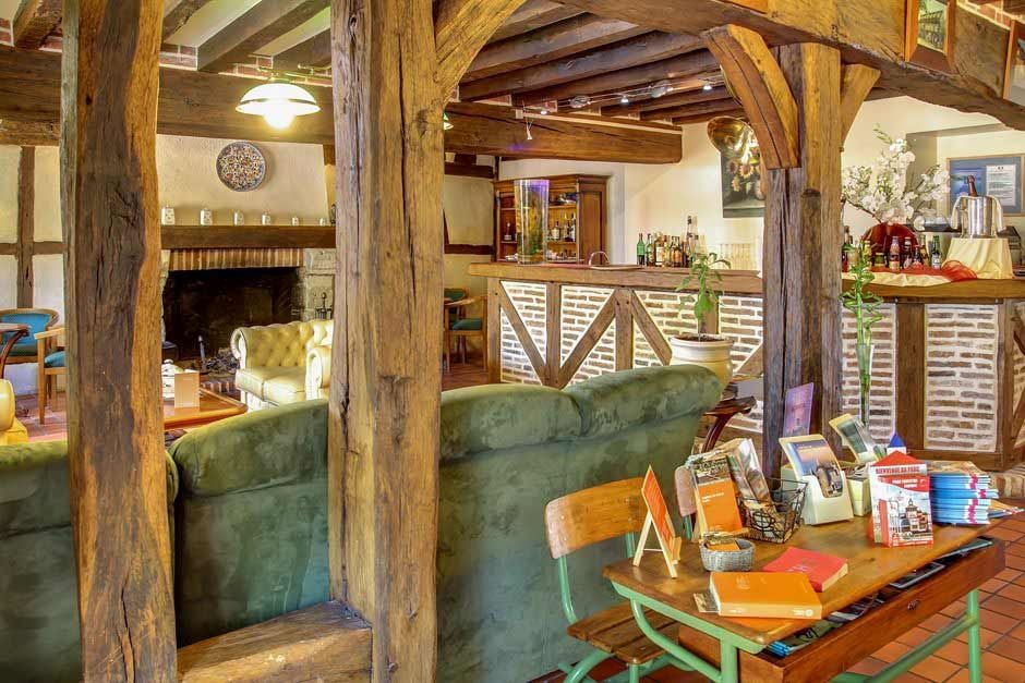 Auberge Du Cheval Blanc - Teritoria Selles-Saint-Denis Restaurant billede